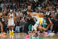 卡斯尔防守下各球星命中率：东契奇33.3% 库里60.9% 福克斯62.5%