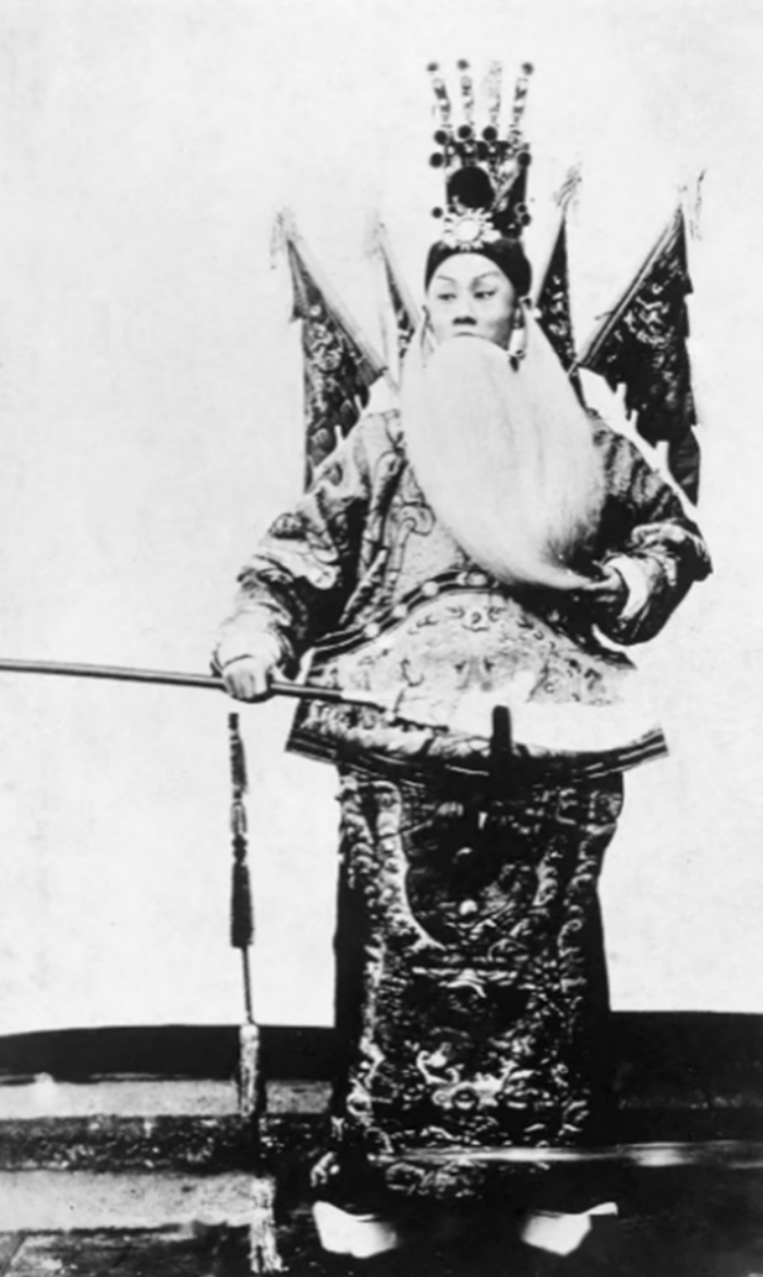 △谭鑫培的《定军山》剧照