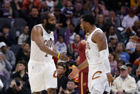 米切尔：我从未和哈登这样的球员打过球 赢球是我们共同的目标