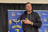 科尔：波津很容易融入体系 与巴特勒不同他是投射型的单打手