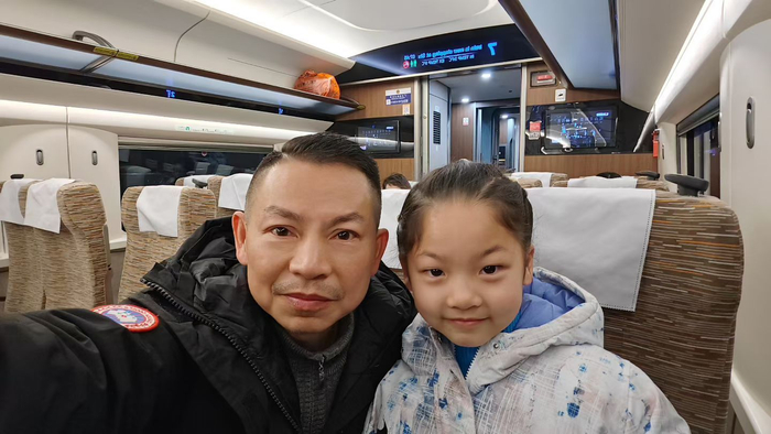 △孙千里和女儿。