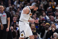 场均9.1分5.2板！瓦兰：我们要打得更强硬展现斗志血性