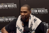 KD回应小号传闻：不想卷进那些乱七八糟的争论之中 我们非常专注