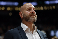 开拓者GM：不担心新老板上任后自己是否留任 先做好自己的工作