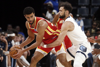 老鹰官宣：球队将休斯坦的双向合同转正为标准合同