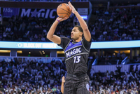 逮着羊毛薅！魔术全场27记三分破队史纪录 之前的纪录也是打国王