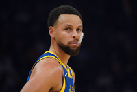 Slater：库里膝盖伤势已困扰他约一个月了 他曾带伤坚持打了几场