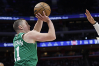 让我替补！普理查德本季替补场均22.5分6.2助 首发时16.8分5.3助