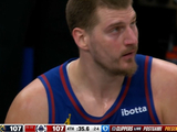 终于发力！约基奇连续单打大洛&科林斯 2记抛投追平比分！