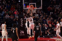 连续四罚不中！西索科脑后传球杨瀚森 扣篮被犯规再次两罚不中