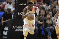 队记：骑士G联盟球队克利夫兰剑客交易得到前NBA全明星奥拉迪波