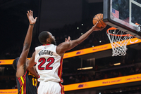 斯波：维金斯是最被低估的攻防一体球员之一 他能防&amp;但也是得分手