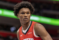 媒体人：阿门完全工兵化 申京的进攻套路被正常球队给瓦解了