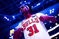 队记：艾维至少缺7场 复查赶上球队西部5连客 可能因此缺席更多场