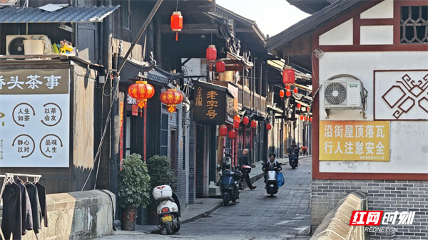 老城区生活气息浓厚（胡耀文 摄）