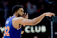 近况火热！唐斯背靠背2场比赛 均领跑全队得分和篮板数据