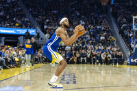 外线有谱！穆迪连续三分命中 勇士前10次三分出手命中6球