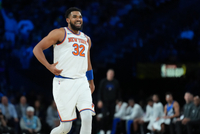 阿里纳斯：我调侃唐斯只因爱开玩笑 他在4/5号位都稳居前二&amp;前三