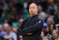 全明星后三分不准？泰伦·卢：我们创造的三分机会不多 也不准