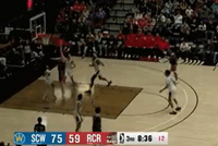 有所回暖！杨瀚森大打小要位到篮下 接球转身勾手丝滑放进