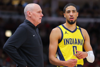 卡莱尔：哈利伯顿证明了他的天赋 少了他我们很难应对高水平竞争