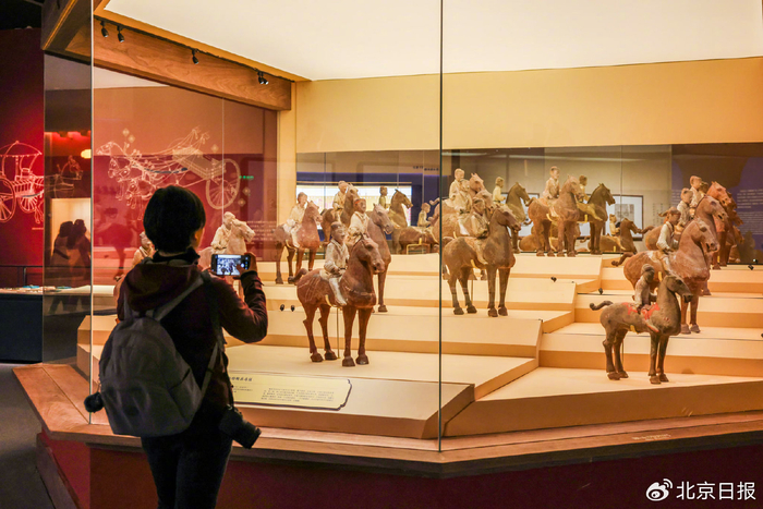 中国国家博物馆“跃马扬鞭——马年新春文化展”。 邓伟 摄