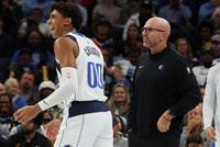 太不容易了！残阵独行侠拿下东部副班长步行者止住10连败