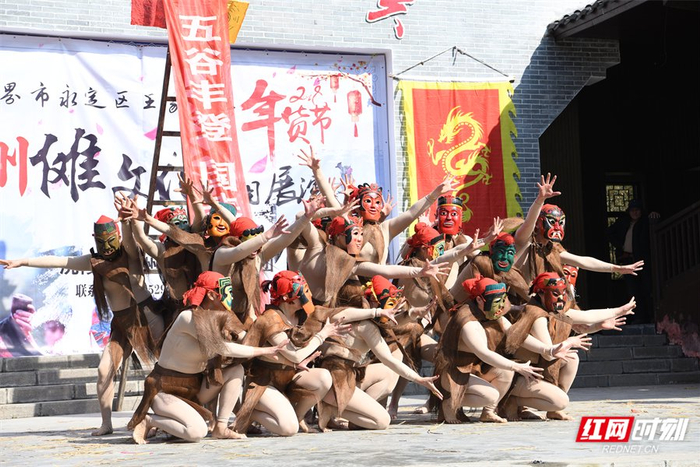 土家族傩戏（傩舞）表演。