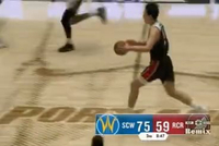 这是你的特点！杨瀚森护框成功抓下篮板 推快攻击地妙传卡尔暴扣