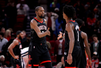 虐菜还行！火箭半场22个助攻也有多达14次失误 阿门个人4失误