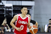 媒体人：但凡CBA多冒出2个靠谱的年轻后卫 也不至于非得用高诗岩