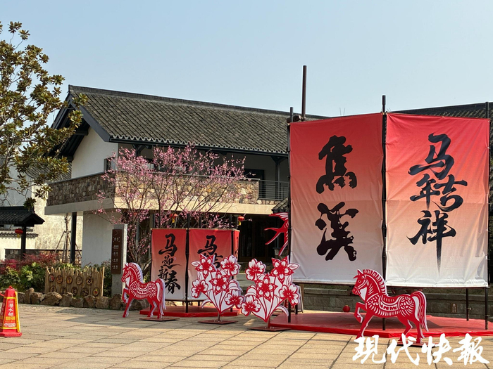 焦溪古镇春节红起来 葛小林 摄