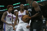 内讧了！马克西隔扣华子后&amp;VJ只给他打6分！马克西：你都没隔扣过