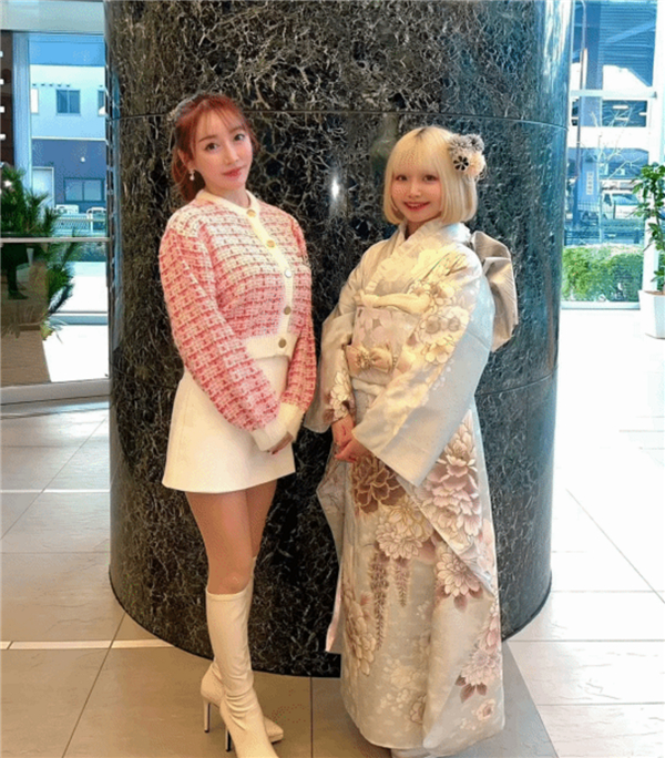 由香及女儿照片