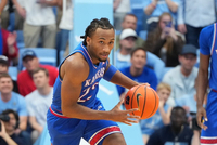 A·史密斯喷彼得森：因为抽筋流感就缺席了10几场 还都是临时通知