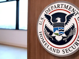 民主党称美国土安全部停摆谈判陷入僵局