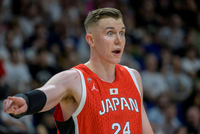 媒体人：日本男篮用科克弃用霍金森 或在搞烟雾弹 赛前再临时更换