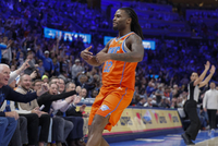 华莱士：我们打得更有侵略性 有段时间很被动之后展现了防守强度