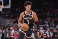 斯奈德：杰伦·约翰逊明天接受评估 情况并不严重 但会谨慎处理