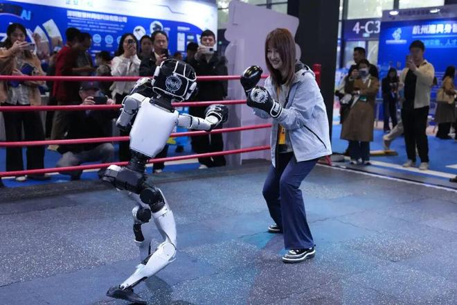 图片来源/新华社