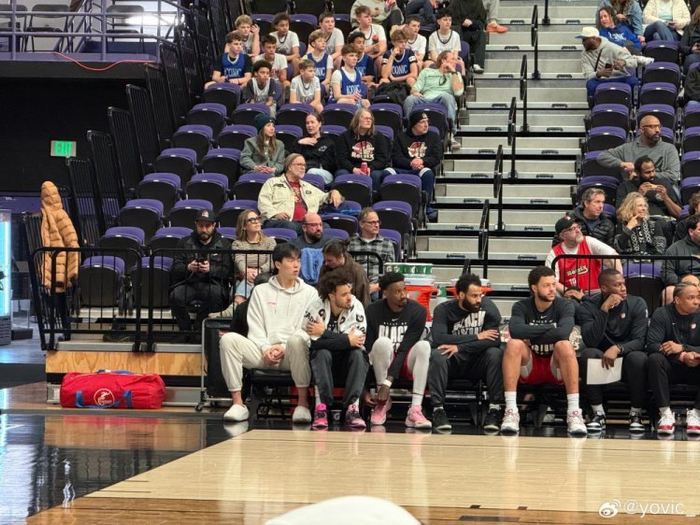 图片来自开拓者队记@yovic_