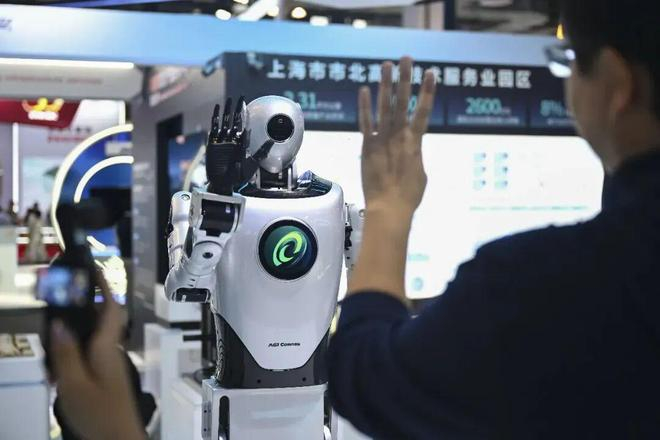 图片来源/新华社