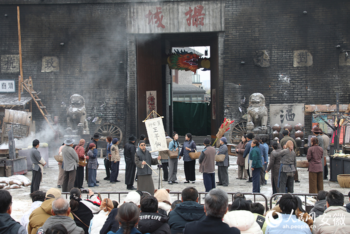 实景演出《突围》现场。人民网 郭昊摄