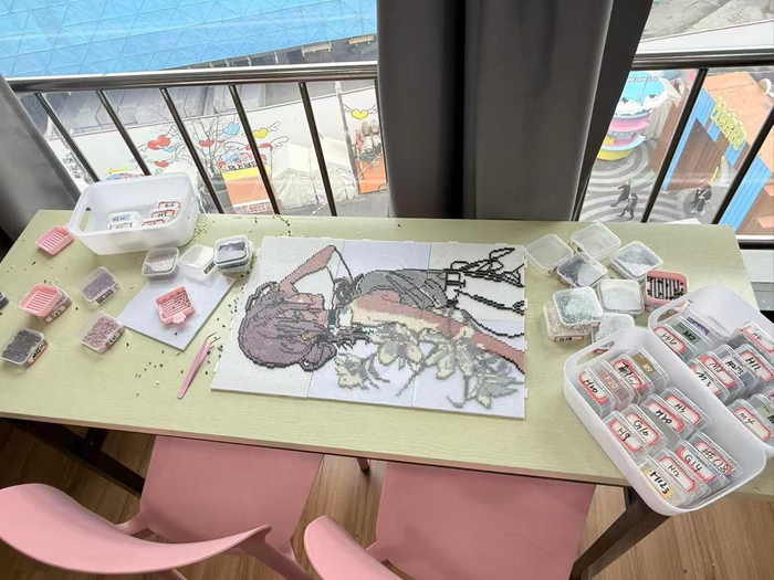 顾客连拼三天的作品。记者 戴佳轶 摄