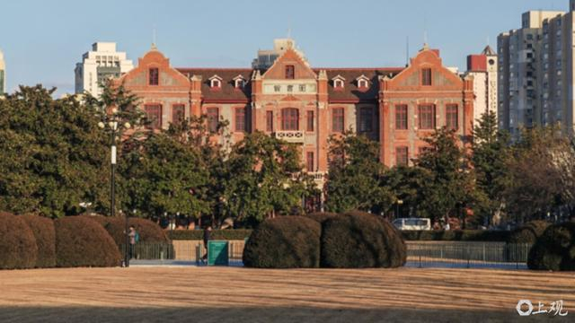 上海交大徐汇校园图书馆。徐瑞哲 摄