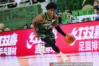 直播吧：多支球队希望得到戴维斯的外援优先续约权