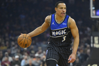 NBA官方：贝恩在战胜湖人后将比赛用球扔向观众席 罚款25000美元