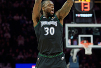 准点就拉开了！兰德尔半场6中1仅拿4分1板3助 次节3中0