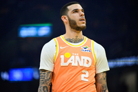 Siegel：有几支季后赛球队联系了朗佐·鲍尔 勇士和掘金极其有意