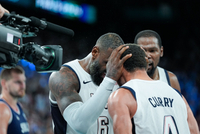 科尔：詹姆斯比较爱发声&amp;库里是低调领袖 MVP们奥运决赛信赖库里